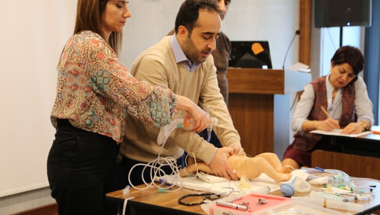 Diyarbakır’da Yenidoğan Canlandırma Programı (NRP) Eğitimi Verildi