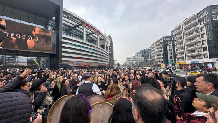 DEM Parti özgürlük yürüyüşü devam ediyor