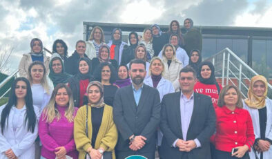 Doç. Dr. Muhammet Asena kapı kapı sokak sokak dolaşıyor