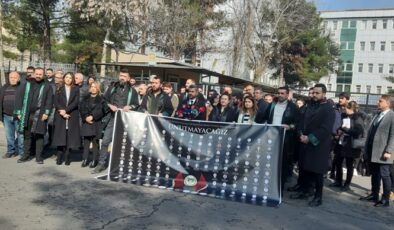 Diyarbakır Barosu depremde yaşamını yitirenleri andı