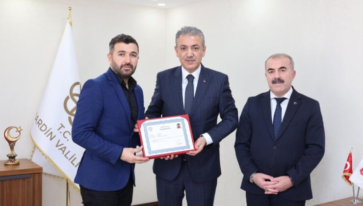 Öğrenciyi kurtaran öğretmene ödül