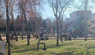 Vatandaşlar parklara akın etti