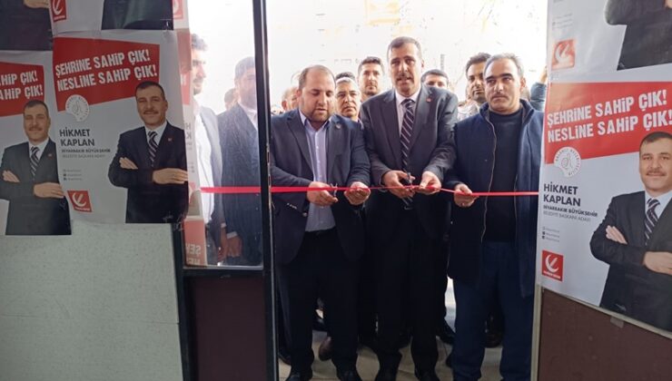 Yeniden Refah Partisi adayı seçim bürosunu açtı