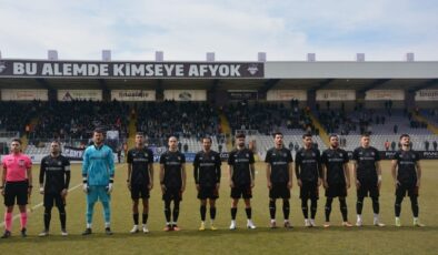 Play-off’a bir adım daha