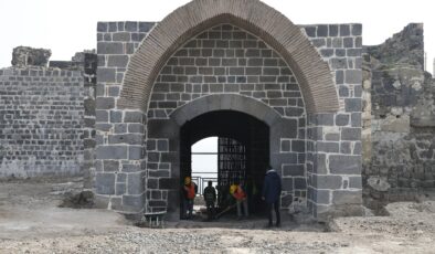Diyarbakır’ın Tarihi Kapısı: Yeni Kapı