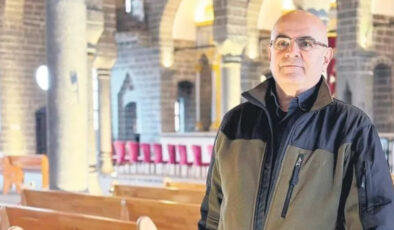 Ermeni Udi Sanatçısı Yervant Bostancı: Kilisede Asgari Ücretle Huzurluyum