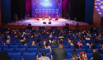 Meddah Duru ve Sanatçı Önül Diyarbakırlılarla buluştu