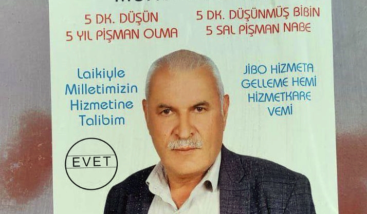 Diyarbakır’daki o muhtarın seçim afişi hem güldürdü hem düşündürdü!