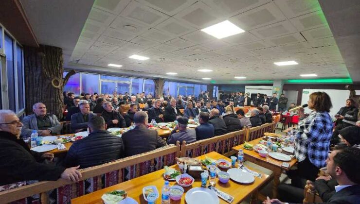 AK Parti Vekilleri Kulp’ta vatandaşla buluştu
