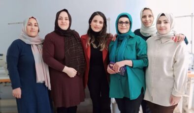 Tek kadın muhtar adayı en büyük mahalleye talip oldu