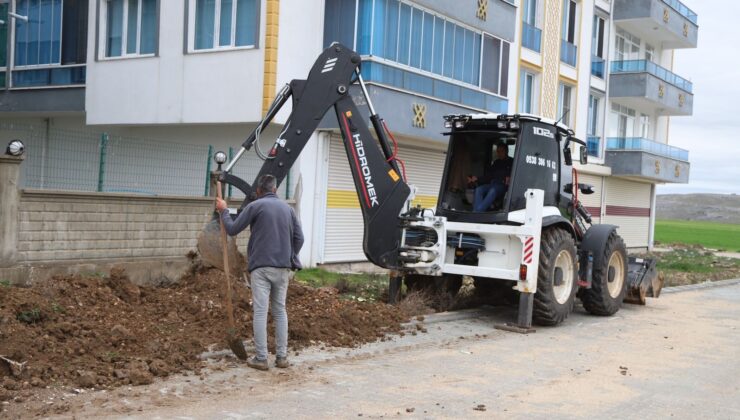 Ergani’de 1,8 kilometrelik yola 60 adet aydınlatma direği