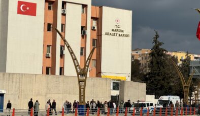 Adliye binası önünde çıkan kavgada 1’i polis 5 kişi yaralandı