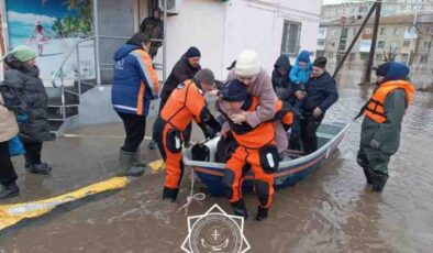 Kazakistan’da sel felaketi: Binlerce tahliye