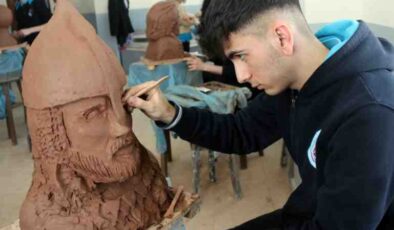 Bitlis Sanat Lisesi’nde Heykel sanatı
