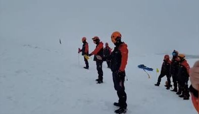 Van’da çığ tatbikatı hayat kurtarıyor