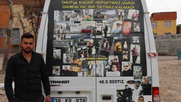 Deprem anısını minibüsle yaşatıyor