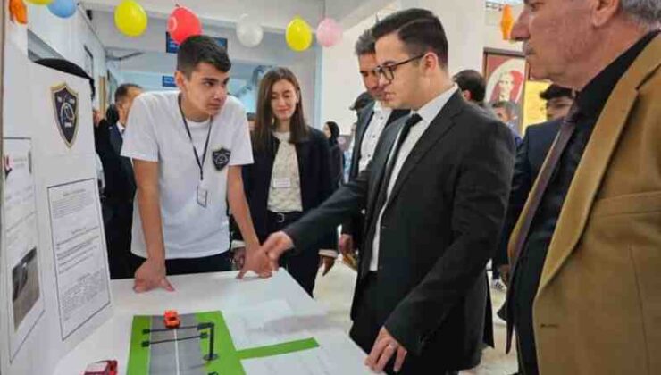 Çermik’te TÜBİTAK destekli bilim fuarı açıldı