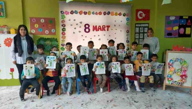 Eğitim destek merkezlerinde miniklerden kadınlar günü kutlaması