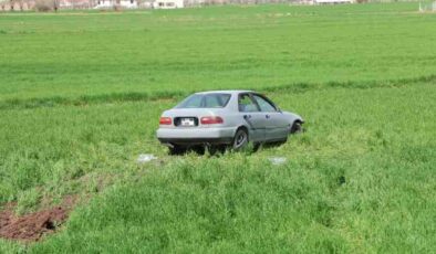 Elazığ’da tarlaya uçan otomobil: 3 yaralı
