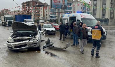 Elazığ’da trafik kazası: 2 yaralı