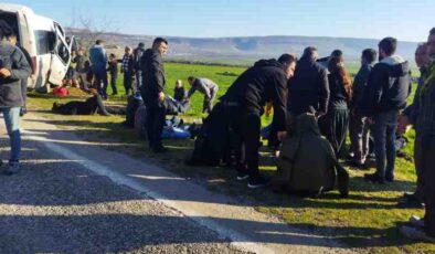 Gaziantep’te işçi servisi kaza yaptı: 16 yaralı