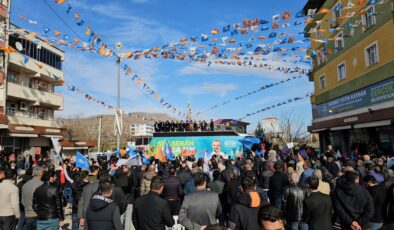 Seçim Bürosu Açılışı Mitinge Döndü
