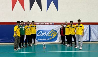 D.Ü. hokey Türkiye şampiyonasında final heyecanı yaşadı