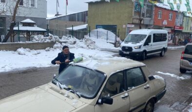 Karlıova’da kar sürprizi