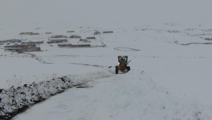 Kars’ta 47 köy yolu karda kapandı