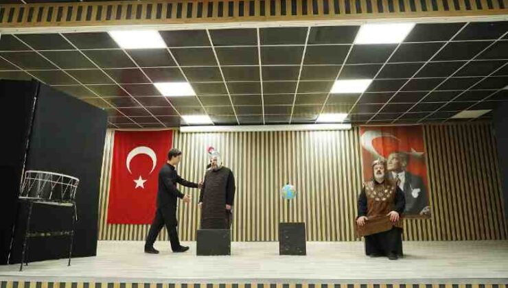 Kulp’ta “Anadolu Şahidimiz” oyunu büyük ilgi gördü