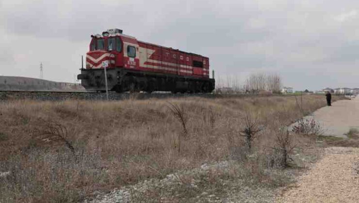 Elazığ’da lokomotif kazası: 1 yaralı