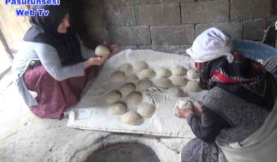 Muş’ta Ramazan’a özel tandır ekmeği