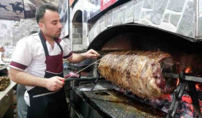 Ramazan’da Erzurum’da çağ kebap zamanı