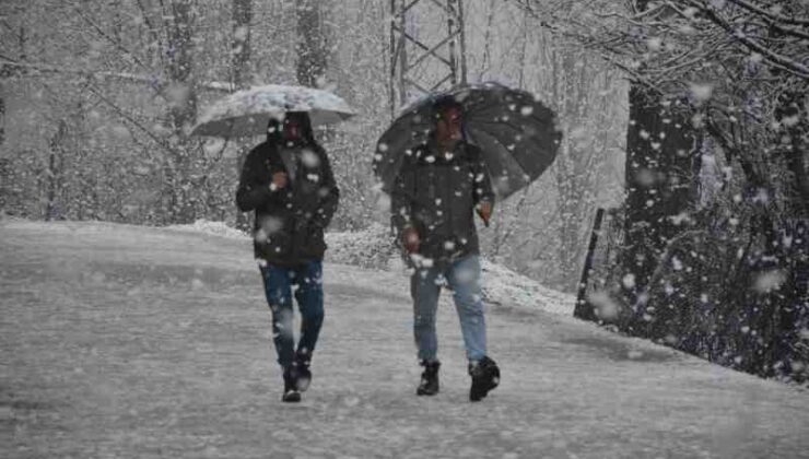 Şırnak’ta kar keyfi