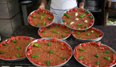 Tescilli Kilis tava iftar sofralarının yıldızı