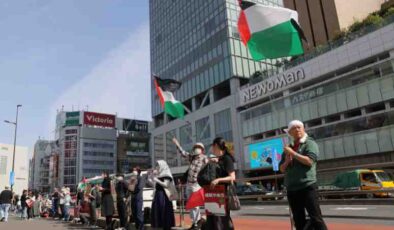Tokyo’da Gazze destek gösterisi