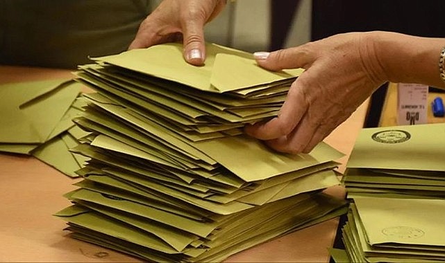 Türkiye’de 61 milyon seçmen sandık başında