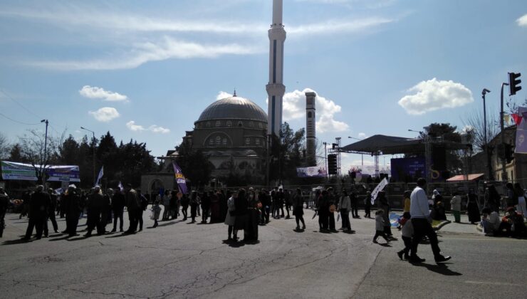Diyarbakır’da 8 Mart mitingi için son hazırlıklar tamamlandı