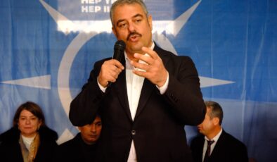 Bilden: Birileri gibi molotofa, mermiye, silaha talip olmadık