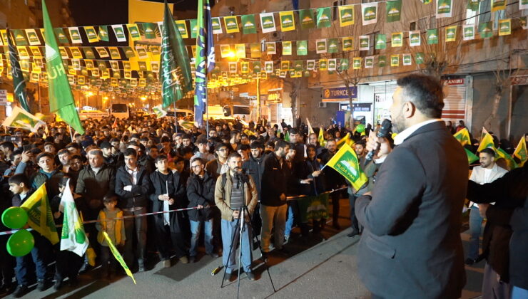 HÜDA PAR Bağlar’da miting havasında seçim lokali açılışı yaptı