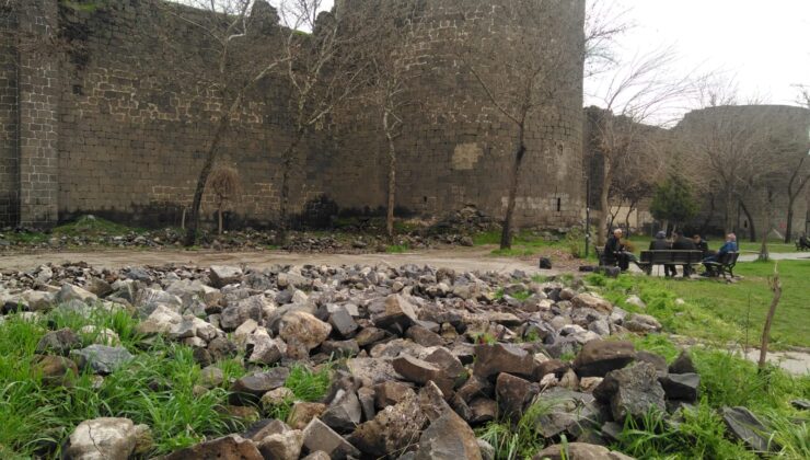 Vatandaşlar restorasyonu tamamlanan Surlar için çevre düzenlenmesi istiyor