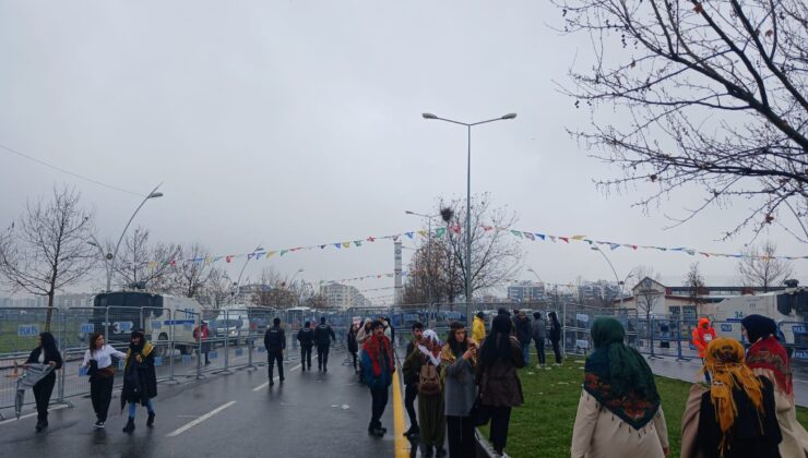 Newroz alanına girişler başladı…