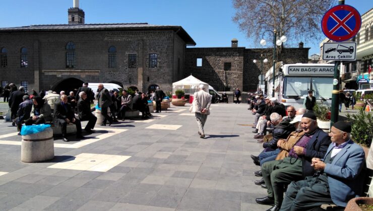 Diyarbakır’da yaşlı nüfus 95 bin 863 kişi oldu