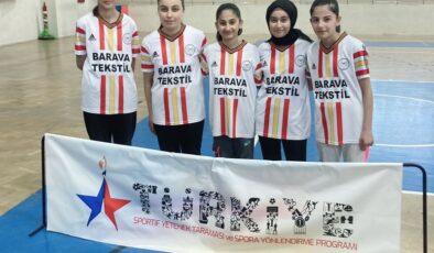 Badminton Yıldız Kızlar Kategorisinde Diyarbakır’ı Temsil Edecekler