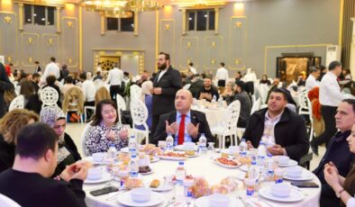 Ulu Çınarlar ve özel gereksinimli bireyler iftarda buluştu