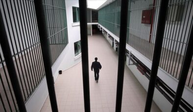 Türkiye’de şuanda 309 bin tutuklu kişi var