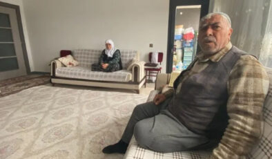 Diyarbakır depremzedelerine çifte bayram: Yeni evlerine kavuştular