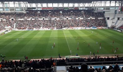 Amedspor – 24 Erzincanspor karşılaşmasının ilk yarısı golsüz beraberlikle kapandı