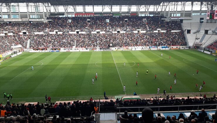 Amedspor – 24 Erzincanspor karşılaşmasının ilk yarısı golsüz beraberlikle kapandı