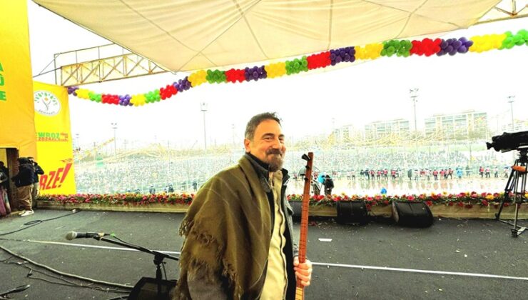 Diyarbakır Newroz’unda sahne alan Mikail Aslan